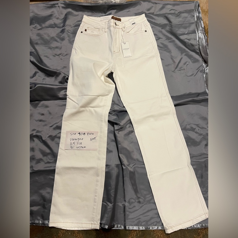 Judy Blue Women's Straight Leg Jeans - ecru size 7 NWT
